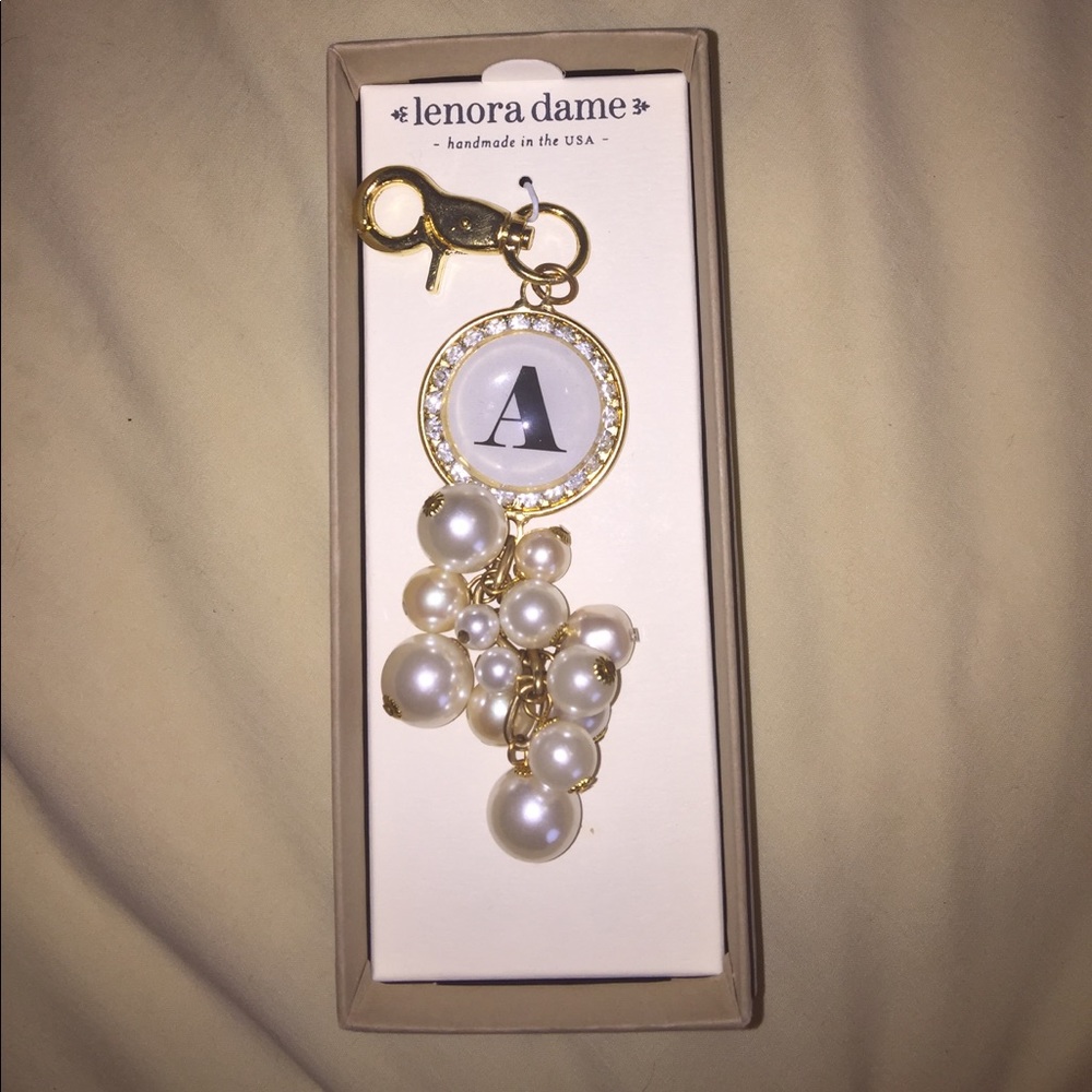 🚨SALE🚨 "A" keychain