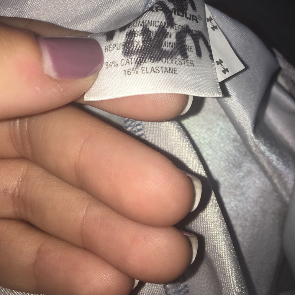 Under armor short sleeve tee - Picture 3 of 3