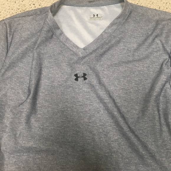 Under armor short sleeve tee - Picture 2 of 3