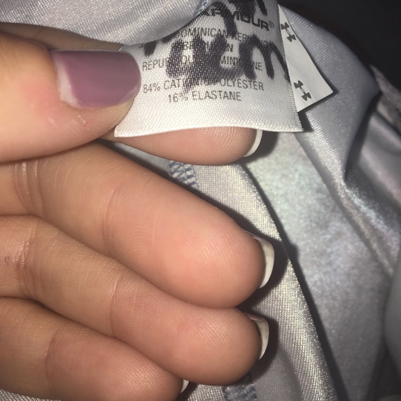 Under armor short sleeve tee - Picture 3 of 3