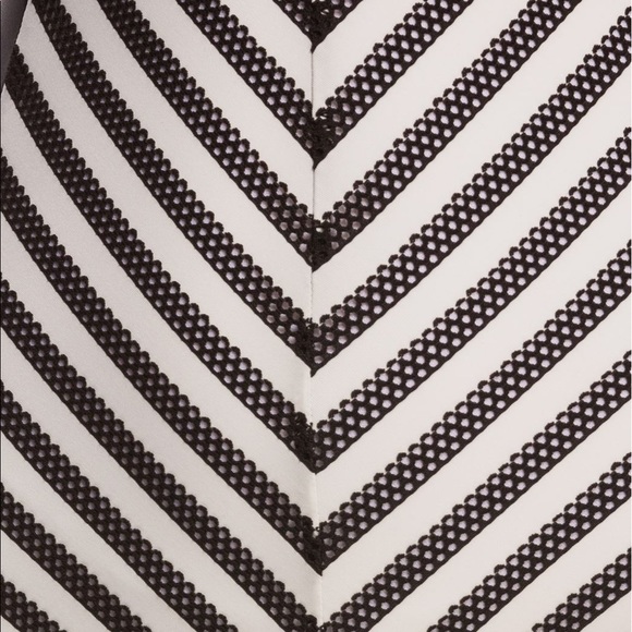 ❤️LAST ONE ‼️HOST PICK‼️ Sexy 1 Piece Swim Suit - Picture 7 of 7