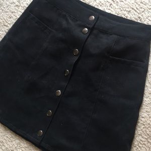 H & M black skirt