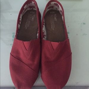 Red Toms!