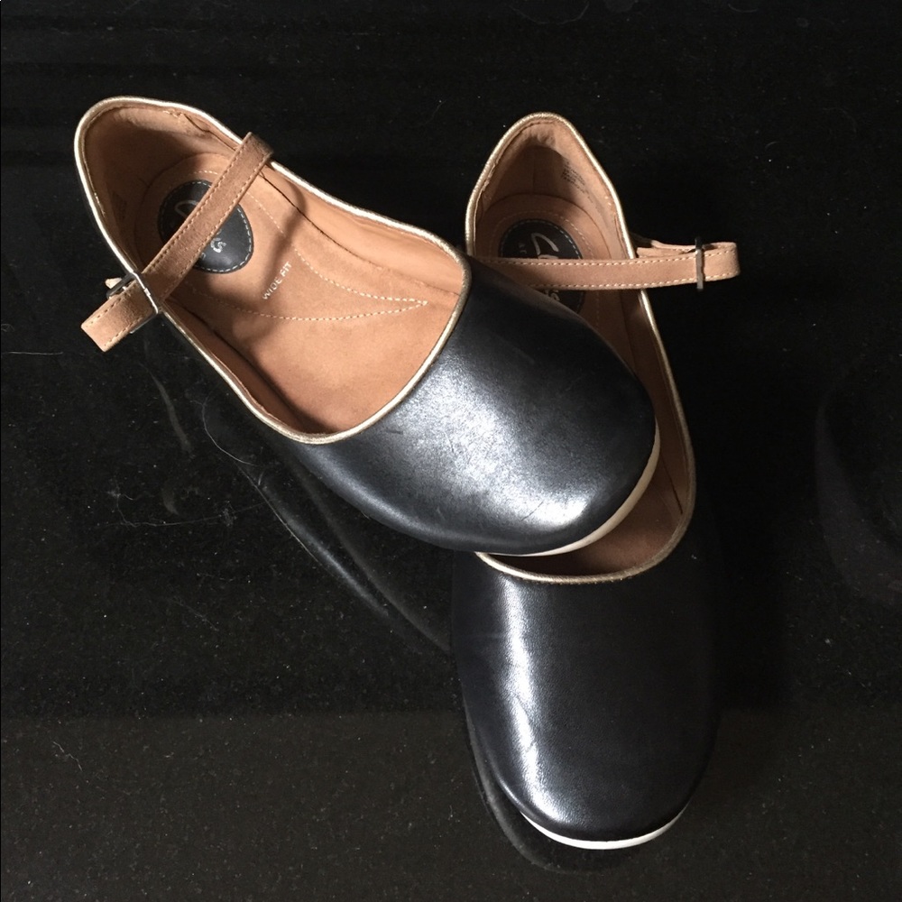 Clarke artisan flats