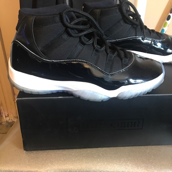 Air Jordan 11