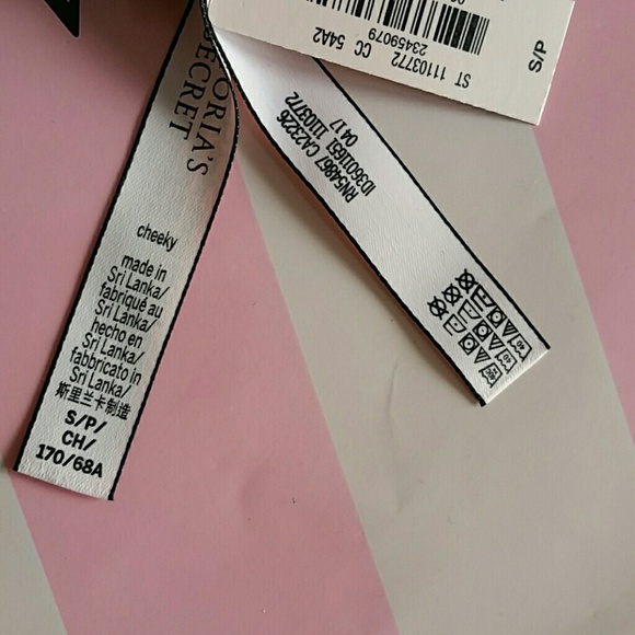 VS DREAM ANGELS BRALETTE SIZE S &PANTY SIZE S - Picture 6 of 7