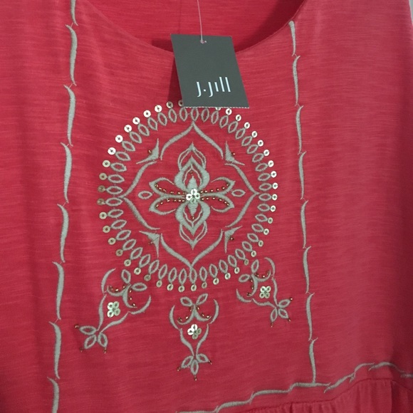 Embroidered tiers knit dress - Picture 3 of 4