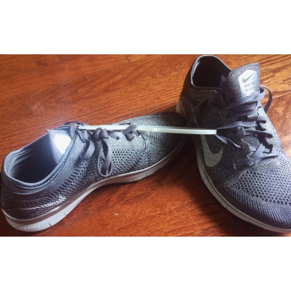 Size 7 Women's Rare Nike Pro Free Runs