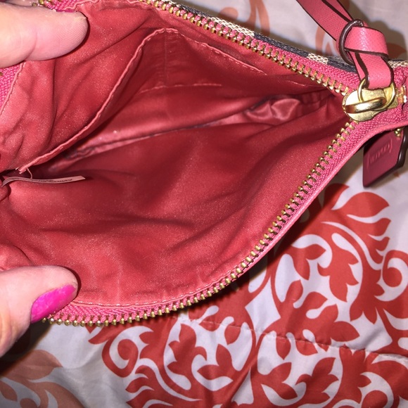 Coach cross body like new. Non smoking home. - Picture 5 of 6