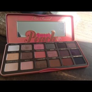 Too Faced Sweet Peach Palette