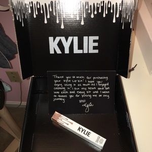 Kylie Metal Lipstick in the color Heir. New!