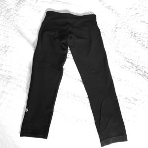 Lululemon Wonder Under Crops