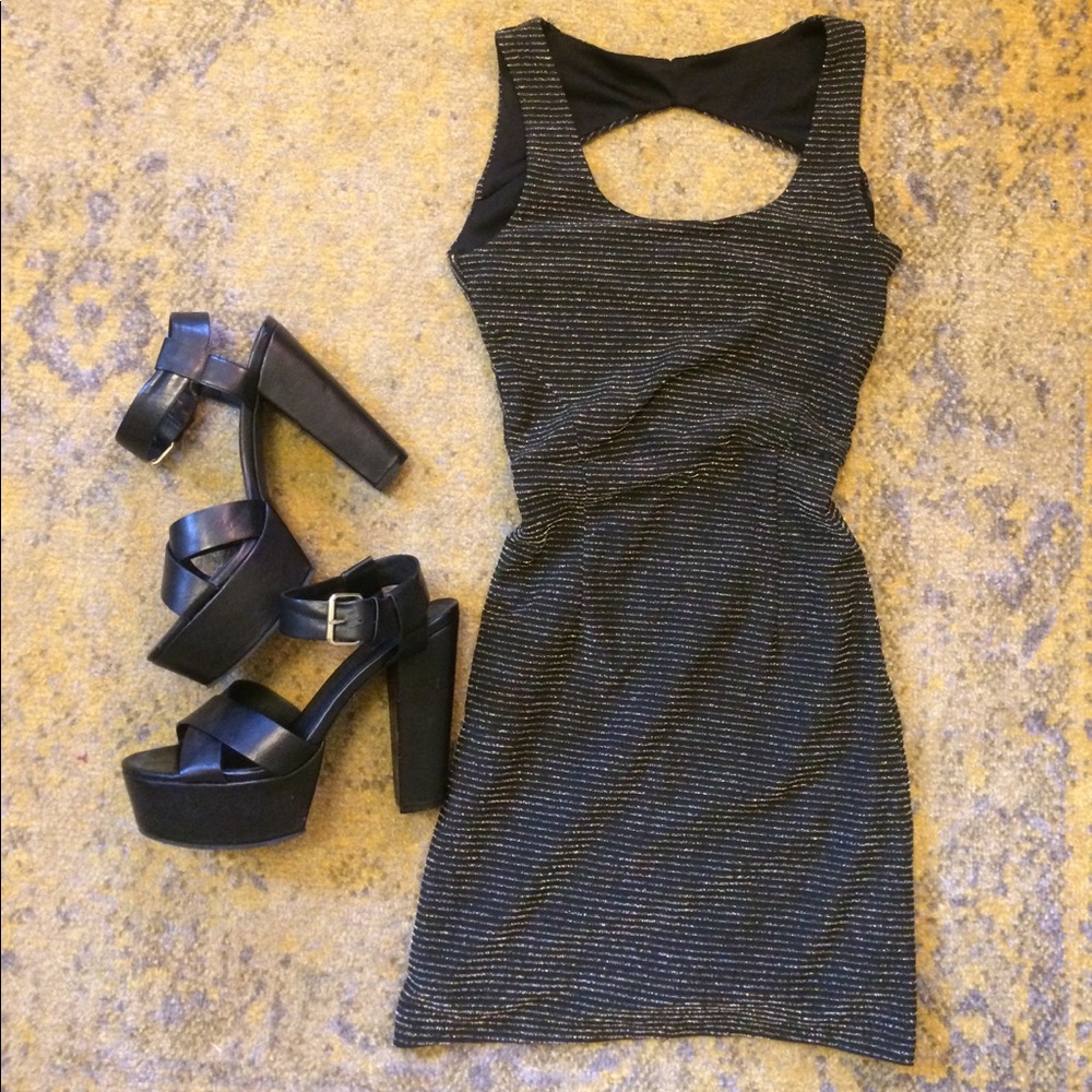 Black + Gold Slim-Fitted Dress