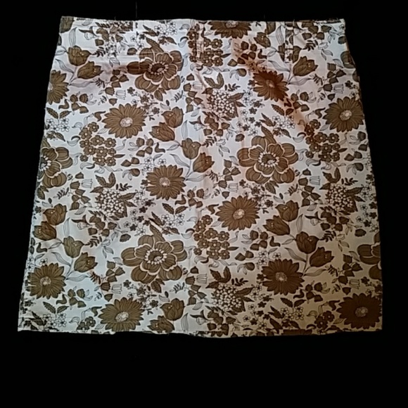 Zoey Beth mini skirt - size L - Picture 2 of 3