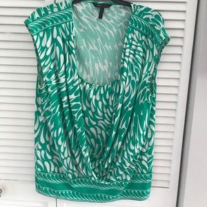 BCBG capped sleeve top