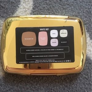 💄 NWOT Bareminerals White Hot Pallet 💄