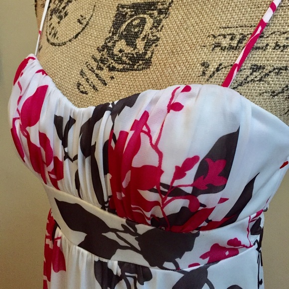 💥Price Reduction💥Boutique Dress - Picture 6 of 6