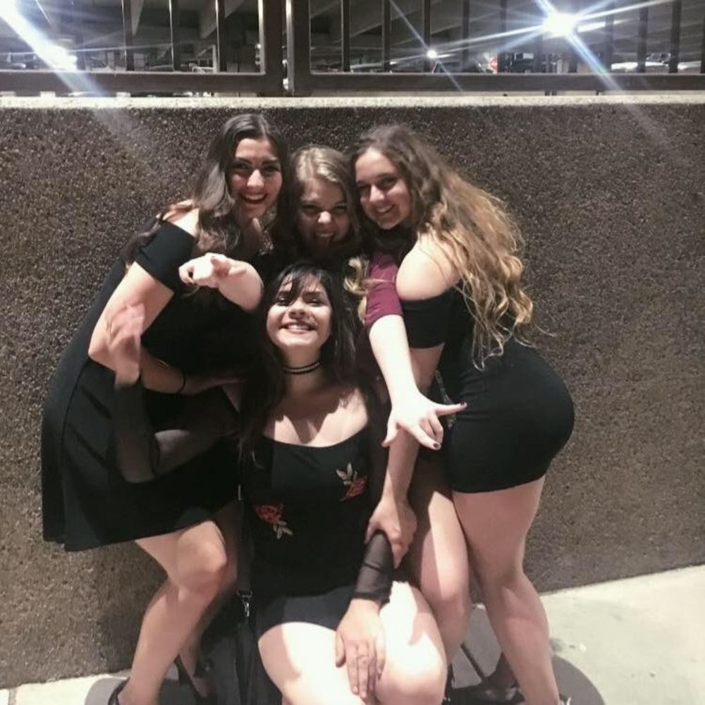 Meet your Posher, Julia