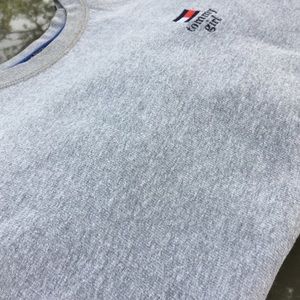 Tommy girl sweater