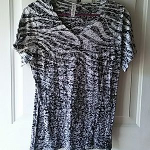 Beautiful ombre zebra print T-shirt, sz lg