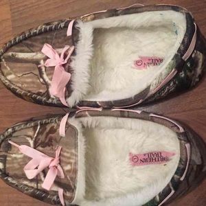 Camo slippers