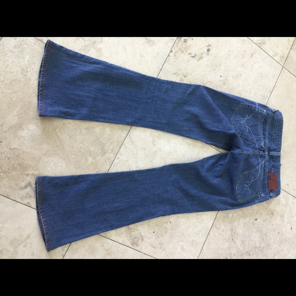 Union Jeans - Picture 2 of 5