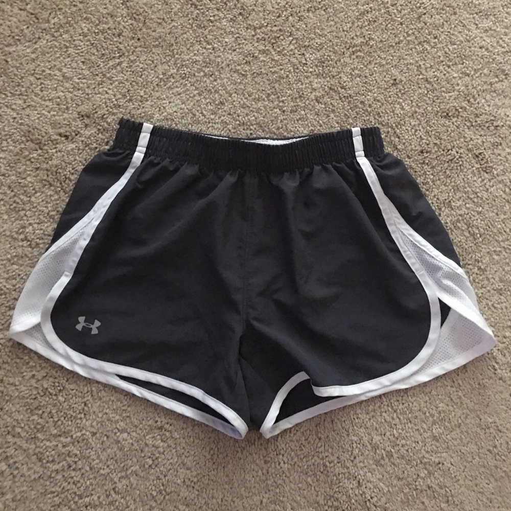 Active workout shorts