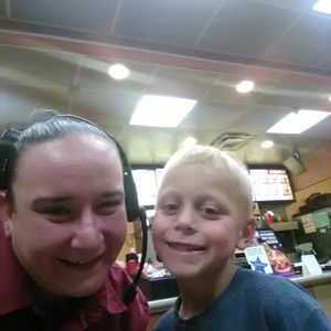 Meet your Posher, Holly