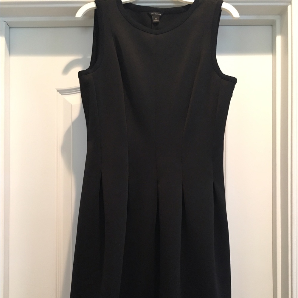 🇱🇷holiday sale! Ann Taylor dress