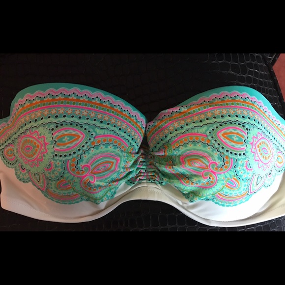 Victoria's Secret Bikini Top, 36C - Picture 1 of 3