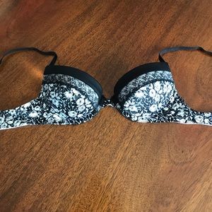 Aerie black and white push-up bra