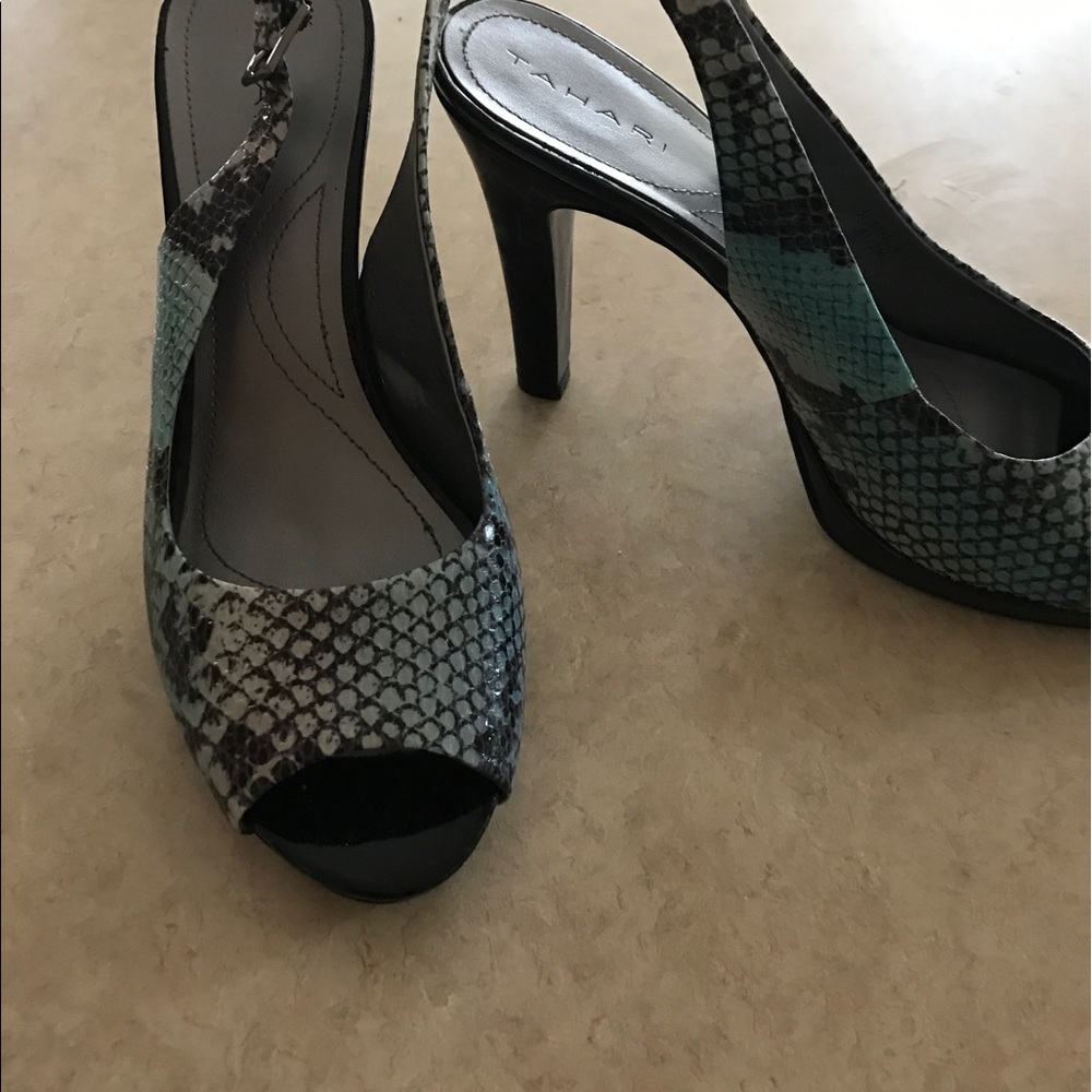 Shoes - Picture 2 of 4