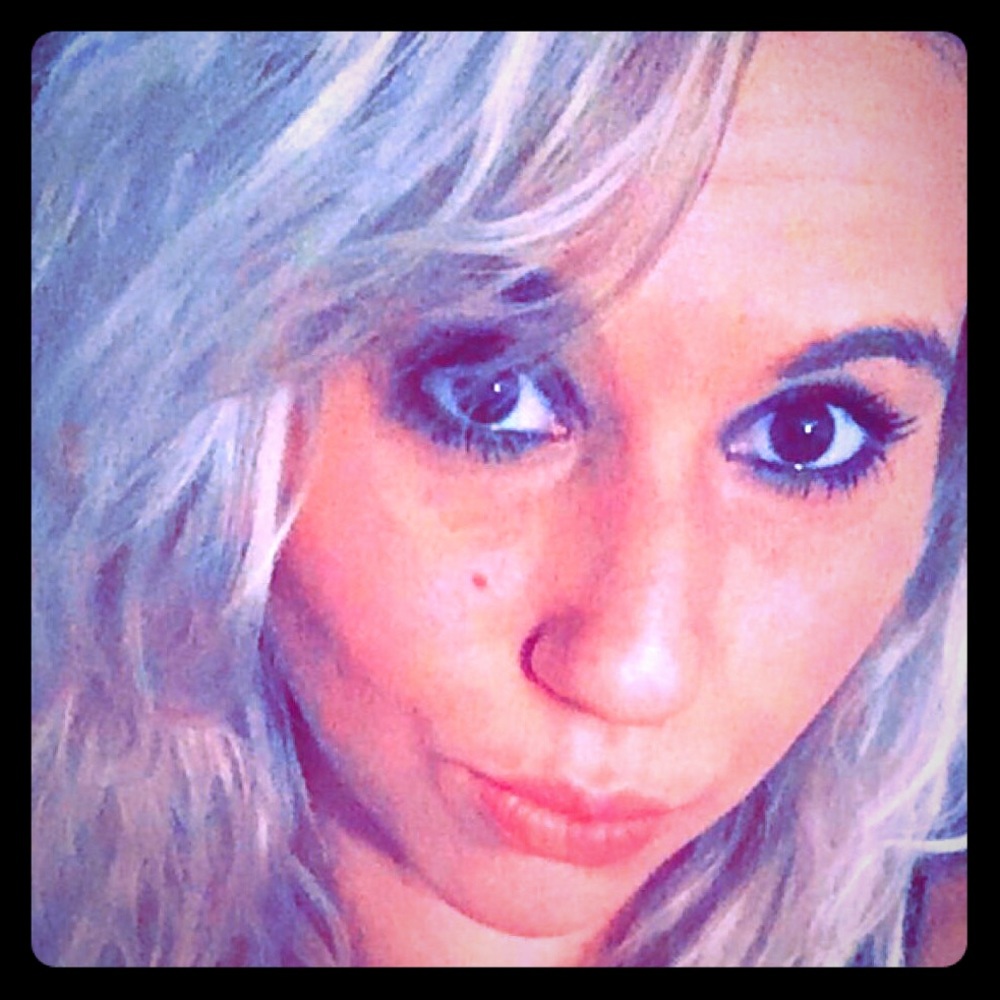 Meet your Posher, Julia