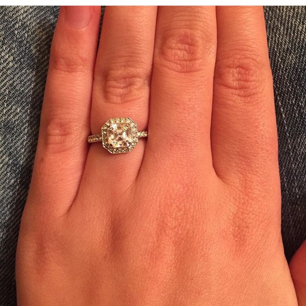 Swarovski Attract Light Square Ring 💍