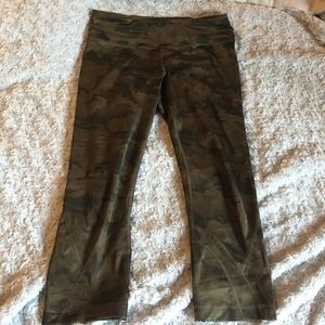 Camo lululemon workout leggings