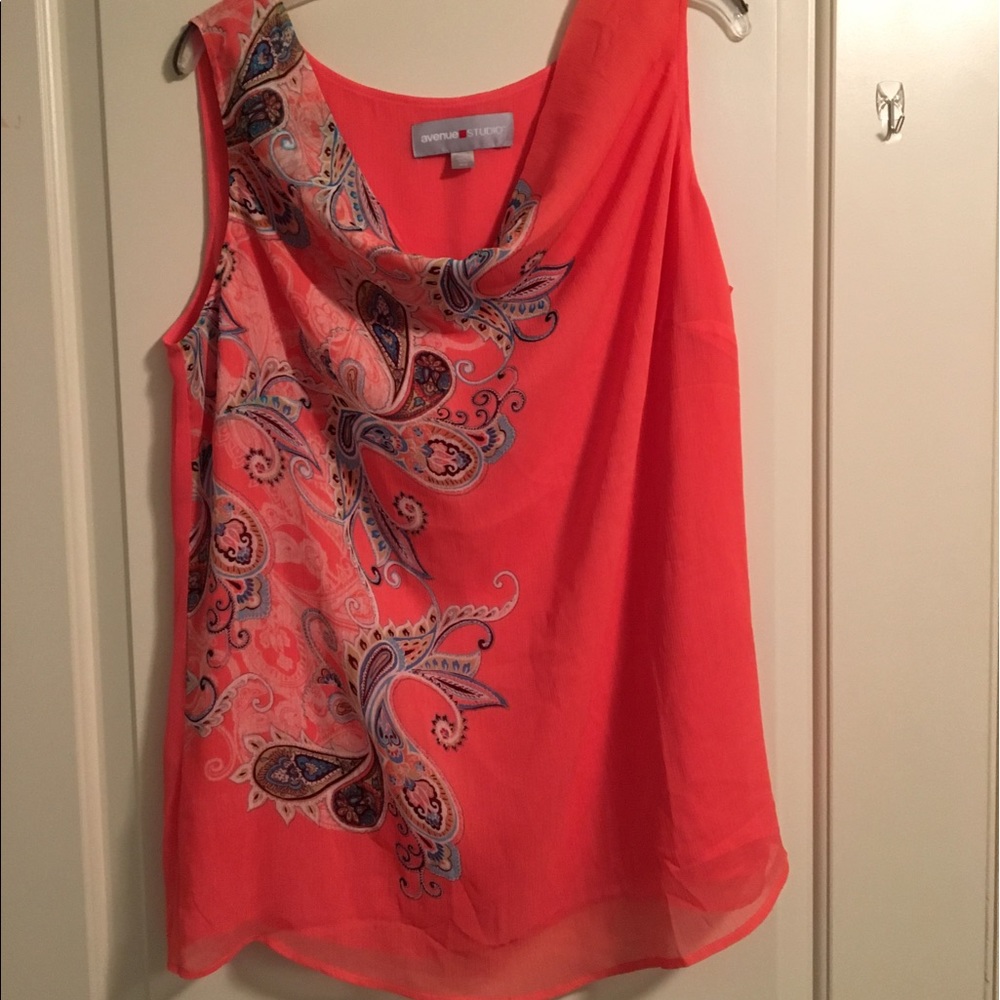 AVENUE - NWOT's coral sleeveless blouse.