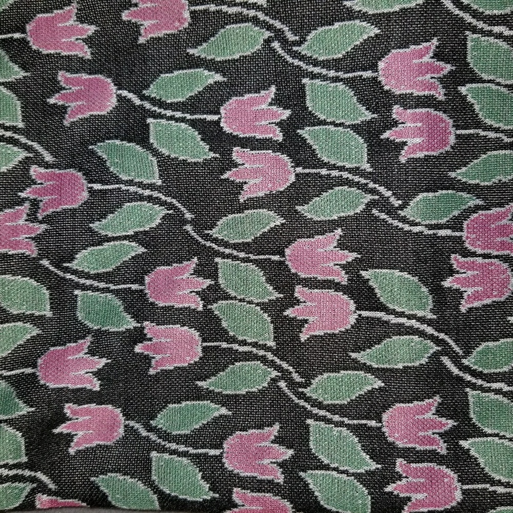 CLEAN OUT SALE!! XS LuLaRoe Cassie skirt
