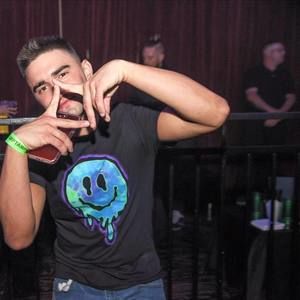 Meet your Posher, Kyle