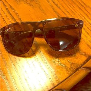 Unisex ray ban sunglasses