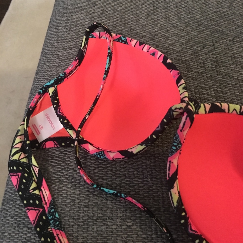Bathing suit top - Picture 2 of 3