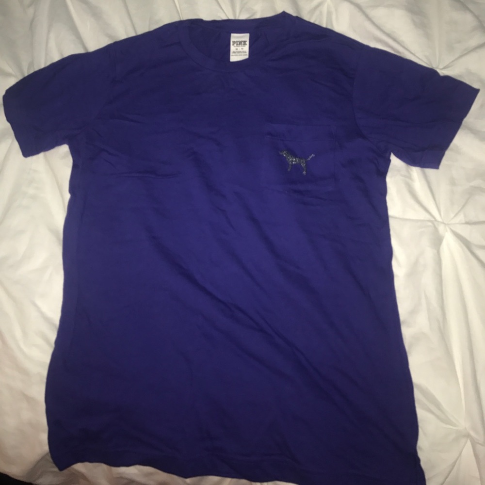 BRAND NEW NEVER WORN PINK t-shirt