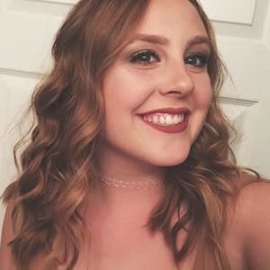 Meet your Posher, Caroline