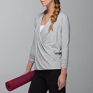 LULULEMON RADIANT GRAY STRIPE SURPLICE DRAPE TOP