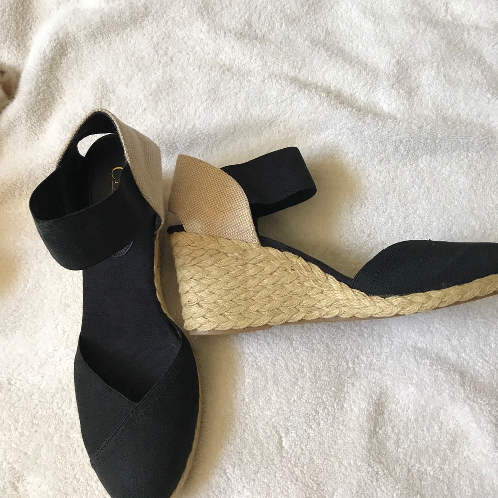 Woman's shoes