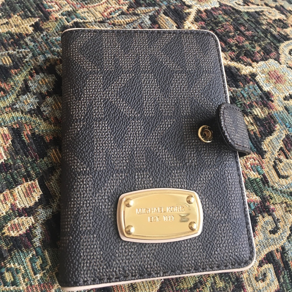 Michael Kors brand new wallet