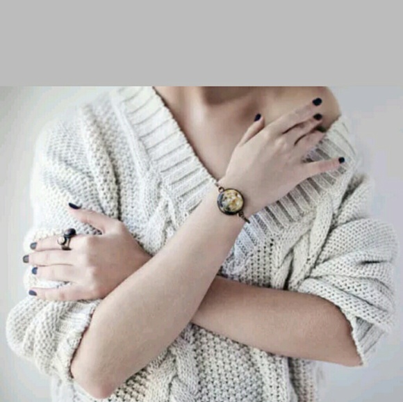 NEW WONDER WOMAN BRACELET - Picture 5 of 5