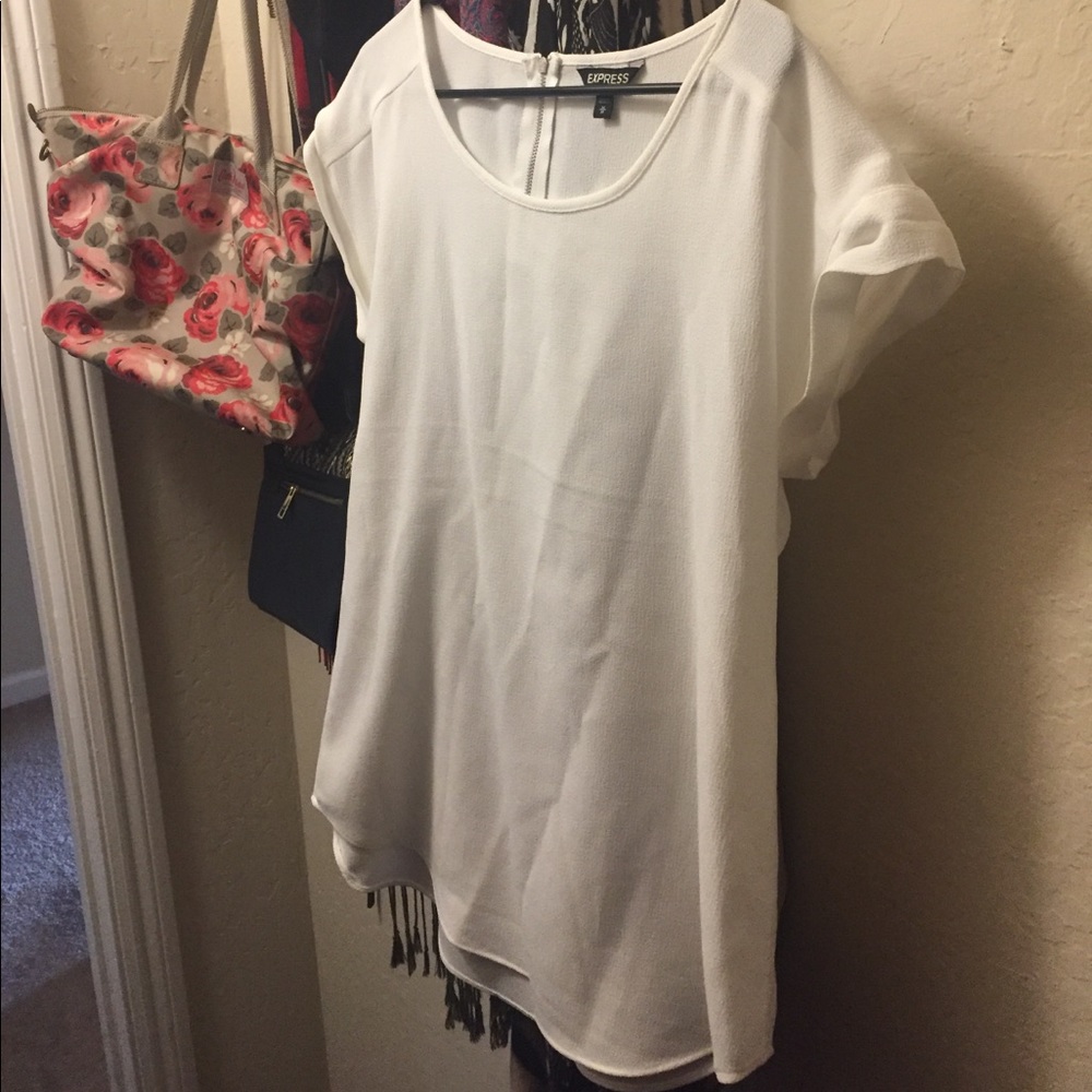 White Express top shirt size M but fits like L