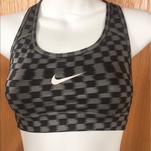 Nike Pro Sports Bra
