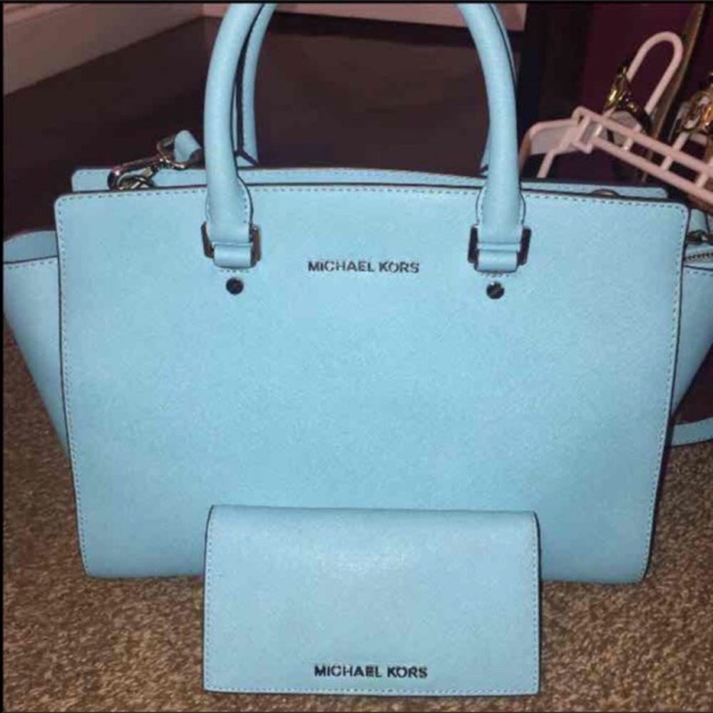 Flash sale Michael kors purse