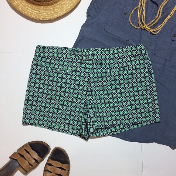 GAP Pants - GAP Factory Stretch Green & Navy Bold Print Shorts